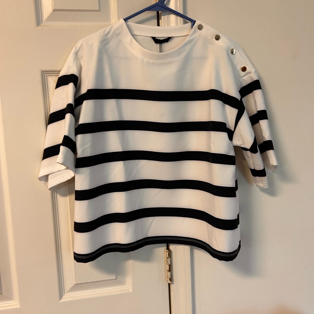 Zara Womens Black and White Striped Top, size L, NWT